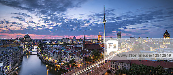 Germany  Berlin  elevated city view at morning twilight