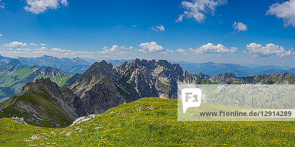 Germany,  Bavaria,  Allgaeu,  Allgaeu Alps,  mountain panorama of Grosser Daumen to Daumen group with Wengenkopf and Nebelhorn