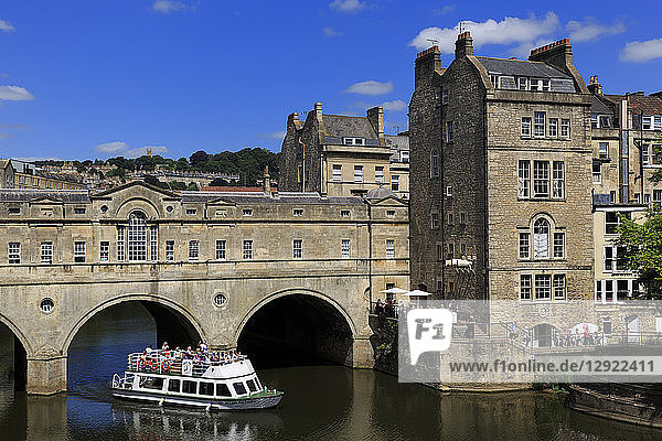 Pulteney Bridge  Fluss Avon  Bath  UNESCO-Weltkulturerbe  Somerset  England  Vereinigtes Königreich  Europa