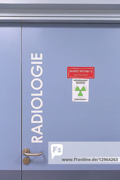 Tür zur Radiologie
