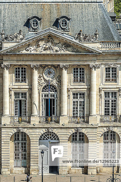 Frankreich  Gironde  Bordeaux  Detail eines Palastes am Place de la Bourse (Weltkulturerbe UNESCO)