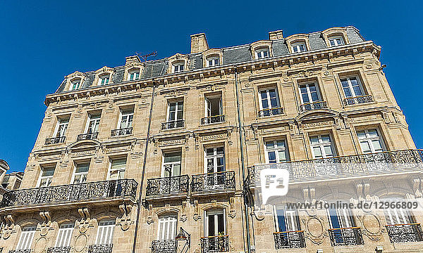 Frankreich  Bordeaux  Stadtviertel Hotel de Ville  Wohnhaus Place Pey-Berland (Weltkulturerbe UNESCO)