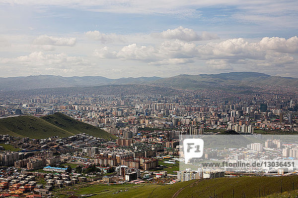 Landschaftliche Stadtlandschaft  erhöhte Ansicht  Ulaan baatar  Mongolei