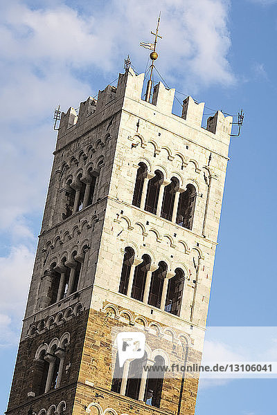 Glockenturm der Kathedrale San Martin auf der Piazza San Martino; Lucca  Toskana  Italien