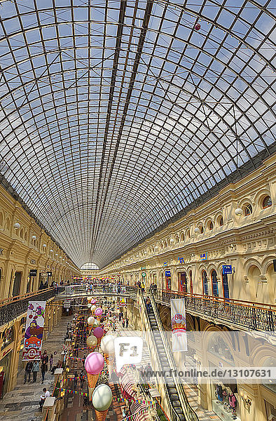 Innenraum des Kaufhauses GUM; Moskau  Russland