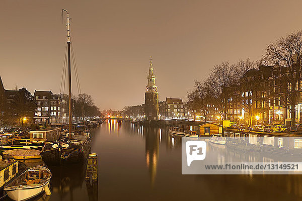 Montelbaanstoren on Oudeschans  Amsterdam  Netherlands