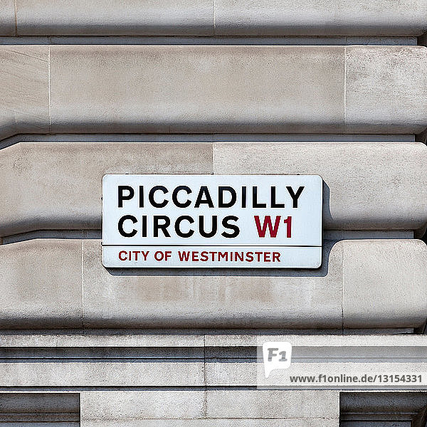 Schild Piccadilly Circus  London  UK
