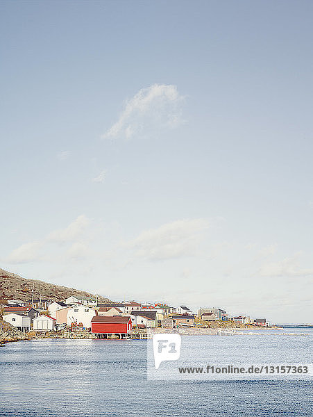 Blick auf das Dorf und die Uferpromenade auf Fogo Island  Neufundland  Kanada