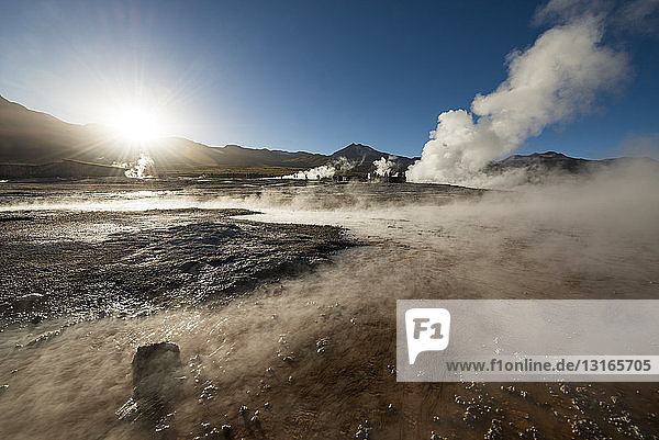 El Tatio-Geysire vor der Morgendämmerung Atacama-Wüste El Norte Grande Chile