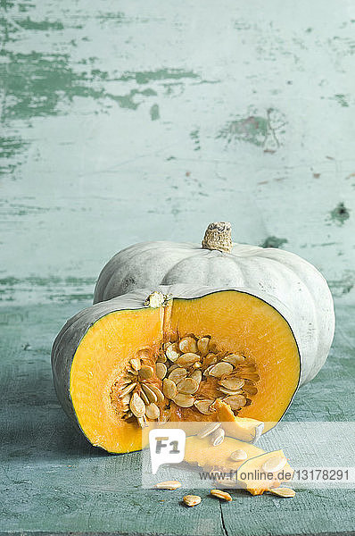 Whole and sliced Cucurbita maxima