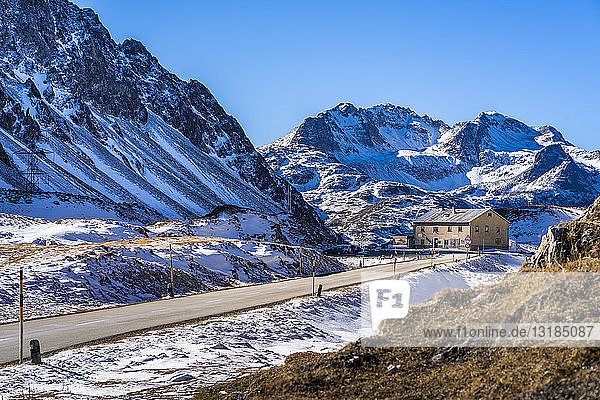 Schweiz Graubünden Albulatal Albulapassstrasse Hospiz