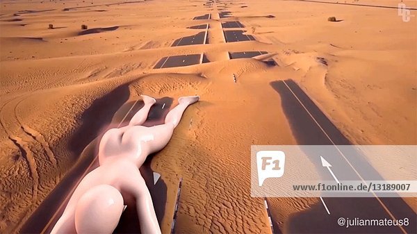 Futuristische Person  die durch ein Glas Wasser in der Wüste krabbelt  CGI-Effekt