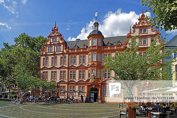 Haus zum römischen Kaiser  Liebfrauenplatz  Mainz  Rhineland-Palatinate  Germany  Europe