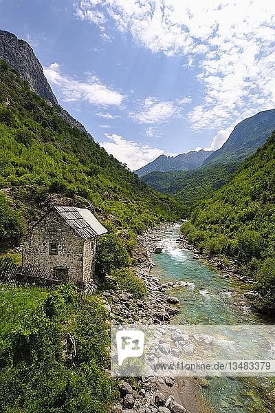 Fluss Cem i Vuklit  Tamara  TamarÃ   Region Kelmend  Albanische Alpen  Prokletije  Qark Shkodra  Albanien  Europa