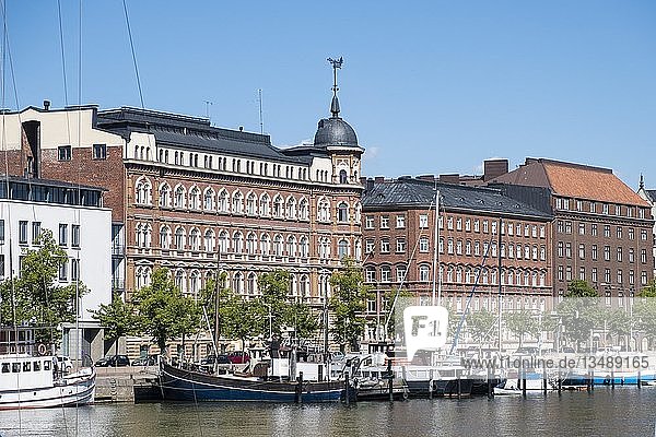 Boote im Nordhafen  Helsinki  Finnland  Europa