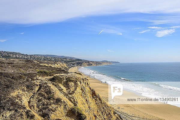 View of the sandy beach from Vista Point  Pelican Point  coastal reserve  Crystal Cove State Park  Orange County  California  USA  North America