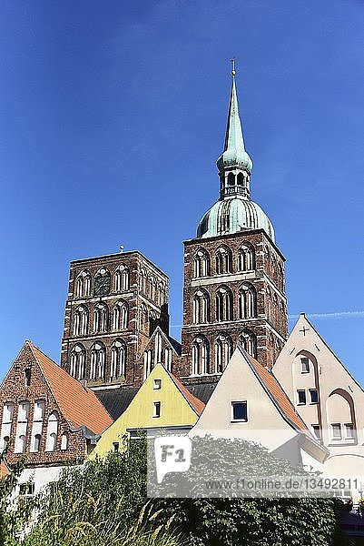 Nikolaikirche  Stralsund  Mecklenburg-Vorpommern  Deutschland  Europa