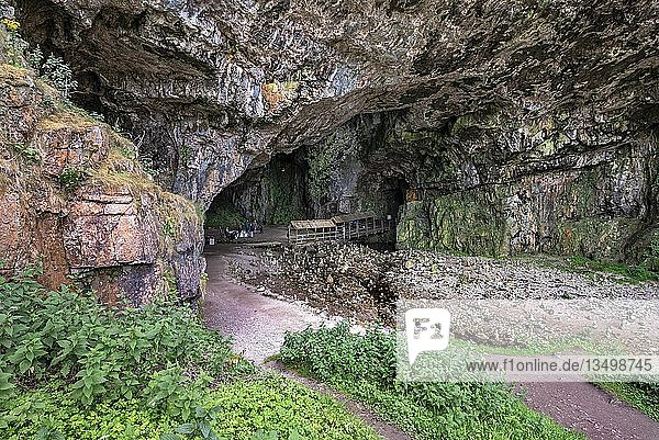 Eingang Smoo Cave  Durness  Northern Highlands  Sutherland  Highland  Schottland  Großbritannien