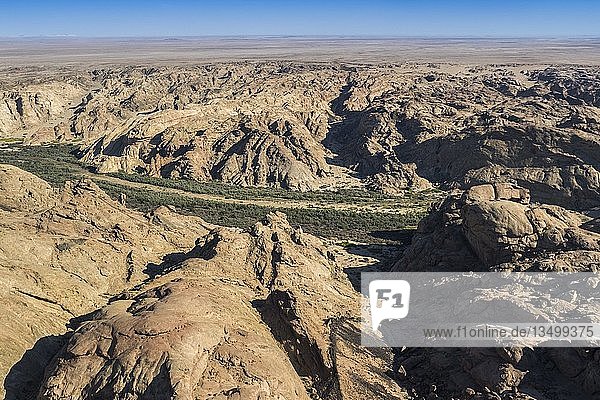Luftaufnahme  Kuiseb-Fluss in den Bergen der Namib-Wüste  Erongo-Region  Namibia  Afrika