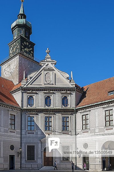 Uhrenturm im Brunnenhof der Residenz  München  Oberbayern  Bayern  Deutschland  Europa