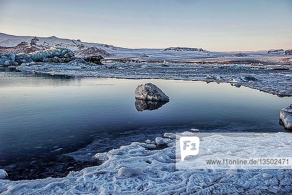 Jökulsarlon glacier lagoon in winter  East Iceland  Iceland  Europe