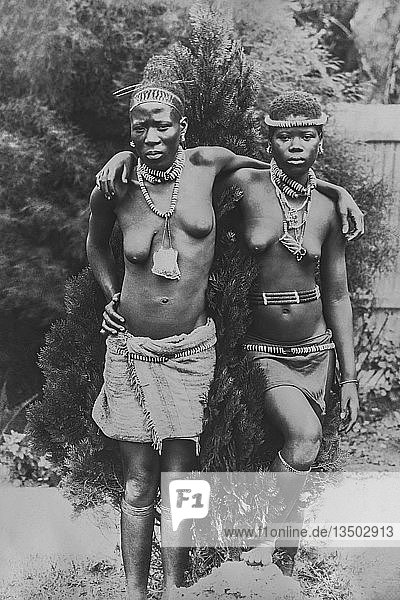 Porträt von zwei Afrikanerinnen  1916  Durban  Südafrika  Afrika