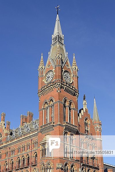 St Pancras Station  Clock Tower  London  England  Vereinigtes Königreich  Europa
