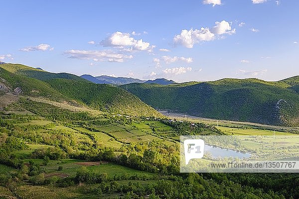 Barmash-Pass-Landschaft  Region Korça  Korca  Albanien  Europa