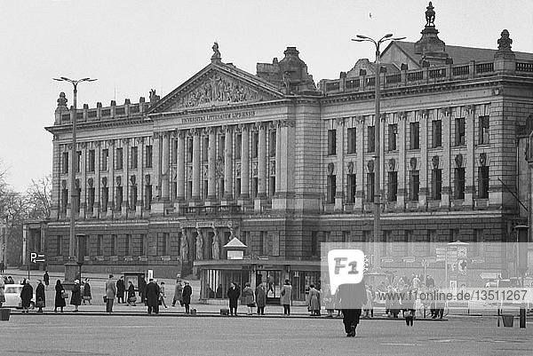 Hauptgebäude der Universität abgerissen 1968 1962 Leipzig Sachsen DDR Deutschland Europa