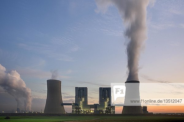 Braunkohlekraftwerk Neurath mit optimierter Anlagentechnik  Grevenbroich  Nordrhein-Westfalen  Deutschland  Europa