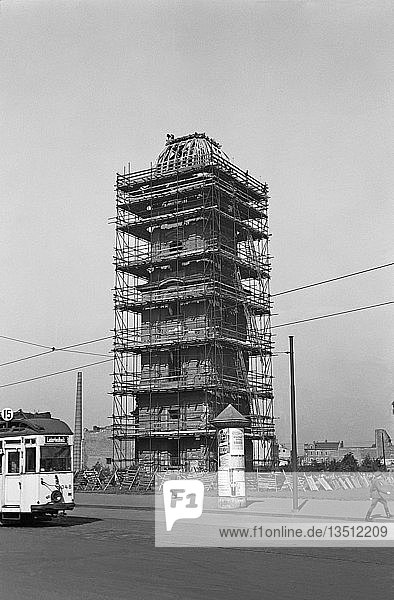 Sicherung des Turmes der Johanniskirche 1956 Johannisstraße Leipzig Sachsen DDR Deutschland Europa