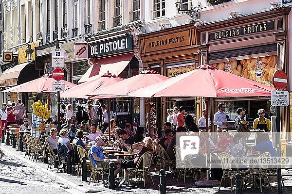 Street cafe in the centre of Brussels  Belgium  Europe