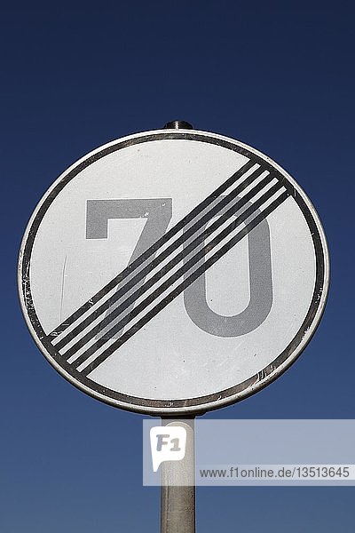 Verkehrszeichen  Ende der 70 km/h-Zone