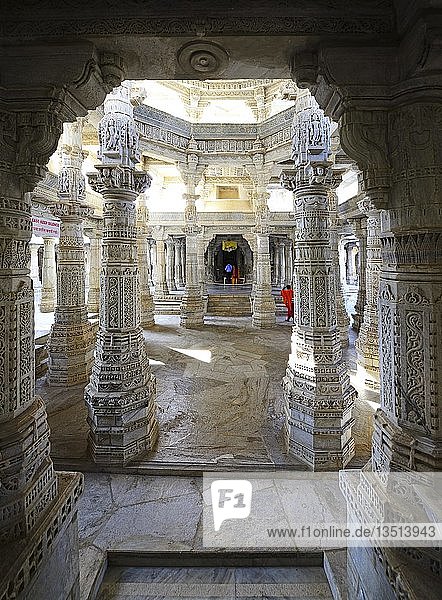 Marmortempel  Jain-Tempel  Ranakpur  Rajasthan  Indien  Asien