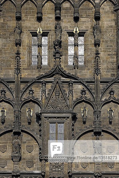 Ornamente am Pulverturm  Platz der Republik  Prag  Böhmen  Tschechische Republik  Europa