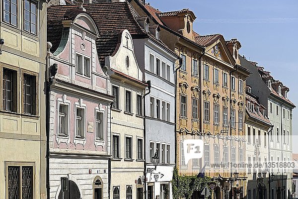 Reihe historischer Häuser  Stadtteil Malá Strana  Prag  Böhmen  Tschechische Republik  Europa