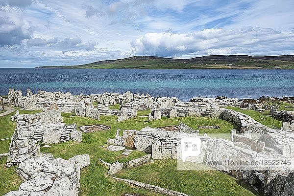 Ruinen einer Siedlung aus der Eisenzeit Broch von Gurness Tingwall Orkney-Inseln Schottland Großbritannien Europa