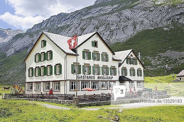Bergrestaurant Meglisalp von 1862 in den Alpen Appenzell  Kanton Appenzell Innerrhoden  Schweiz  Europa