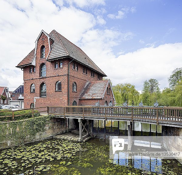 Fürstliche Mühle an der Neuen Vechte  historische Getreidemühle  Schüttorf  Niedersachsen  Deutschland  Europa