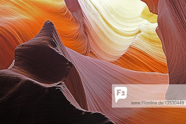 Felsformen  Farben und Strukturen im Antelope Slot Canyon  Arizona  USA  Nordamerika