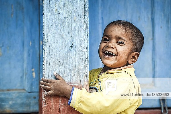 Lachendes Kind Junge Bandipur Nepal Asien