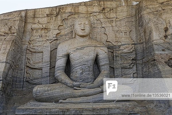 Gal Vihara (Felsentempel)  meditierender Buddha im Lotussitz  Tunkema  Polonnaruwa  Sri Lanka  Asien