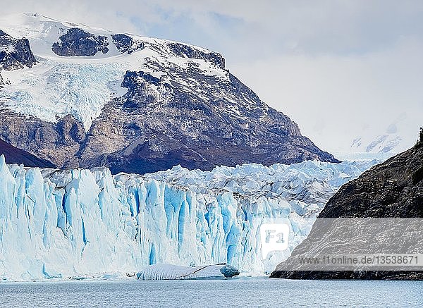 Perito-Moreno-Gletscher  Los Glaciares-Nationalpark  Provinz Santa Cruz  Patagonien  Argentinien  Südamerika