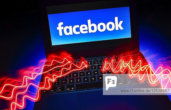 Symbolbild Cybercrime Facebook Computerkriminalität Datenschutz Deutschland Europa