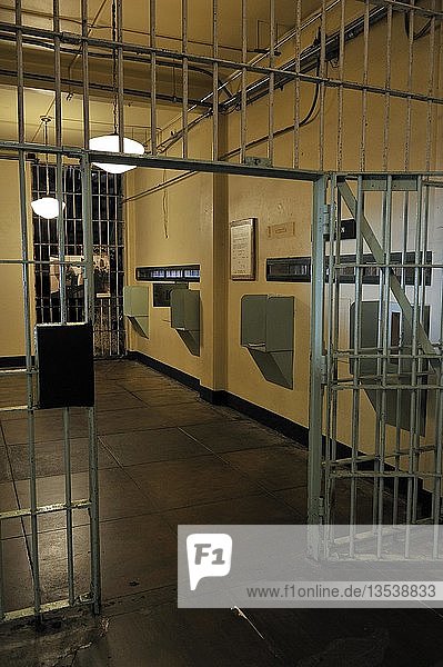 Sprechanlage für Häftlinge und ihre Besucher im Gefängnis  Alcatraz Island  Kalifornien  USA  Nordamerika