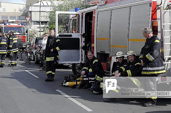Philharmonie  Philharmonics Building on fire  firemen resting after the fire was put out  Berlin  Germany  Europe