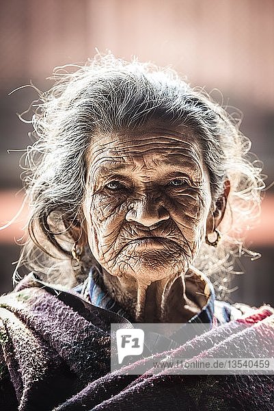 Alte Frau  Bandipur  Kathmandutal  Nepal  Asien