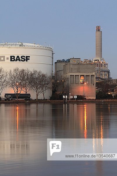 Standort der BASF in Ludwigshafen am Rhein  Rheinland-Pfalz  Deutschland  Europa