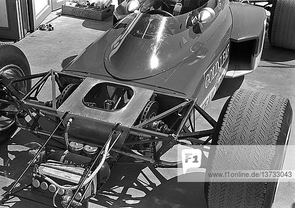 Lotus 72 mit innenliegenden Scheibenbremsen vorne  die über Antriebswellen mit den Vorderrädern verbunden waren. Eine dieser Wellen brach und war vermutlich die Ursache für Rindts tödlichen Unfall im Training zum GP Italien im September. GP von Spanien  Jarama  Spanien  19. April 1970. '