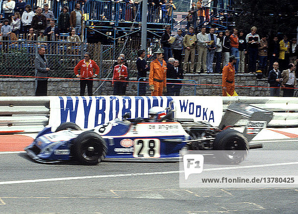 Der italienische Fahrer Elio de Angelis in einem Chevron B38 verdiente sich nach seinem Sieg bei diesem Formel-3-Rennen einen F1-Platz. Monaco  6. Mai 1978.